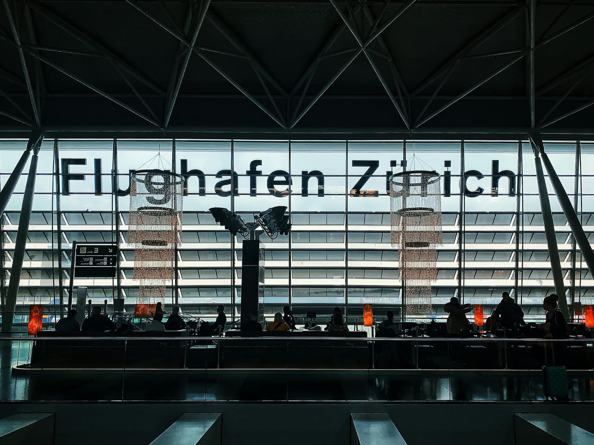 Abflughalle Terminal 2 Flughafen Zürich ZRH